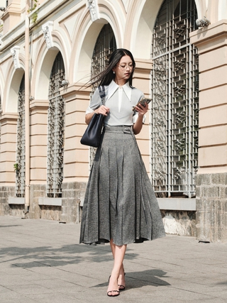 Diện mạo mùa xuân tươi sáng từ chân váy dáng dài