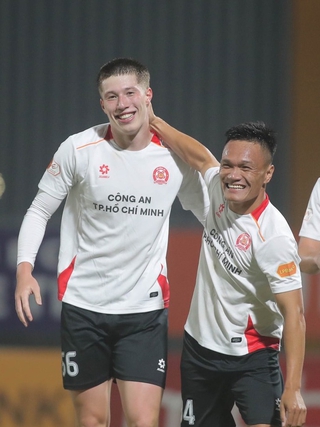 Việt kiều thay nhau tỏa sáng ở V-League: Thầy Kim đừng bỏ lỡ ‘kho báu’