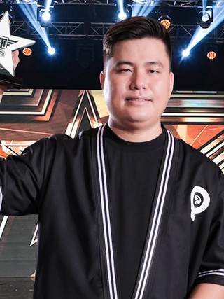 Kỳ thủ Trung Quốc khóc nức nở khi thắng Lại Lý Huynh ở chung kết, kỳ thủ Việt Nam nhận 700 triệu