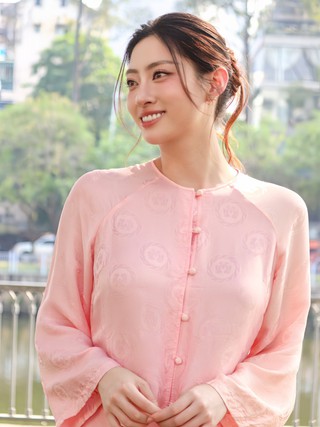 Hoa hậu Lương Thùy Linh nói gì về ồn ào với Minh Tú?