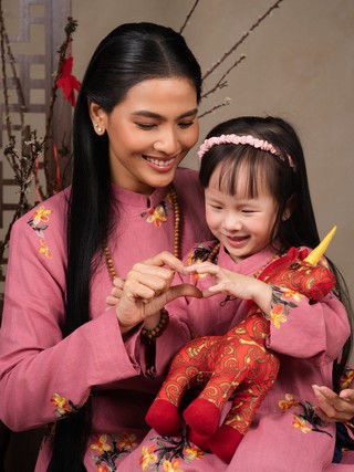 'Mỹ nhân ăn chay' Trương Thị May công khai con gái