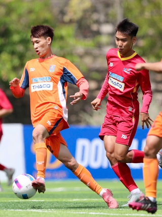 Trường ĐH Tôn Đức Thắng 0-2 Trường CĐ FPT Polytechnic: Trở lại mạnh mẽ