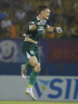 Lê Giang Patrik được gọi lên đội tuyển Việt Nam, sẵn sàng cạnh tranh Nguyễn Filip, Văn Lâm: Xuân Son thì sao?