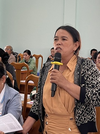 Người vùng khó mong giúp họ thoát... khó