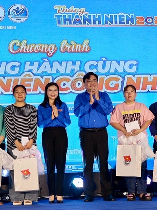 Lan tỏa từ trái tim: Tiếp thêm động lực cho thanh niên công nhân