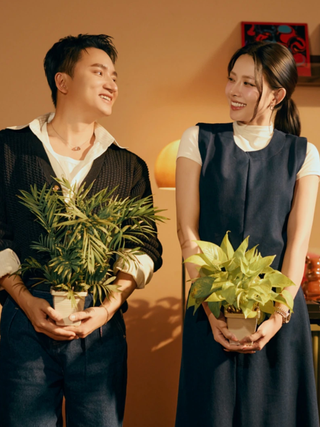 Hôn nhân ngọt ngào của Phan Mạnh Quỳnh và vợ 'hot girl'