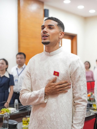 Đỗ Hoàng Hên bầu cử tại Hà Nội, thực hiện quyền và nghĩa vụ thiêng liêng của công dân Việt Nam