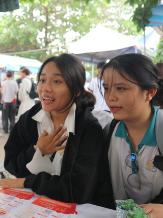 Hàng ngàn việc làm từ 12-15 triệu đồng/tháng đang chờ ứng viên