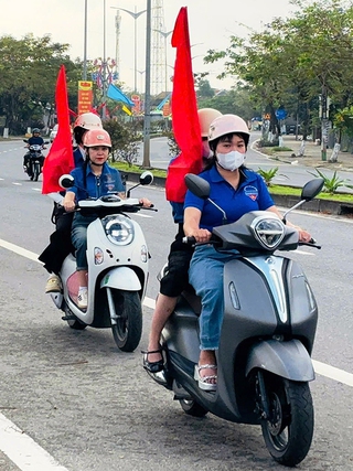 Thanh niên góp sức vào thành công của cuộc bầu cử