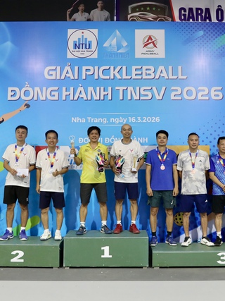 Giải pickleball thắt chặt tình cảm giữa những người cống hiến cho giải TNSV THACO cup 2026