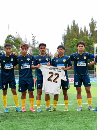 Đằng sau màn ăn mừng xúc động của Trường ĐH Công nghệ TP.HCM