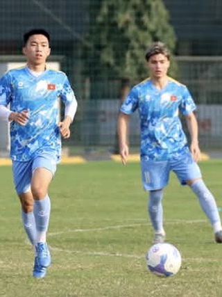 Tiền đạo Việt kiều Croatia Antonio Moric bất ngờ được ‘biệt phái’ từ U.19 sang U.23 Việt Nam, tại sao?