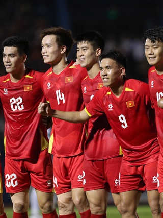 Đội tuyển Malaysia bị AFC xử thua, FIFA trả điểm cho đội tuyển Việt Nam: Công phá tốp 100
