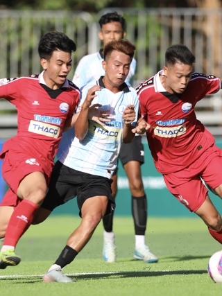 Chuyến tàu muộn đáng nhớ của Cường 'Van Dijk' cùng Trường ĐH Thủy lợi