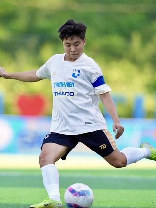 Chàng đội trưởng 'thời vụ' và quyết định đắc nhân tâm của HLV Trường ĐH Công nghiệp TP.HCM