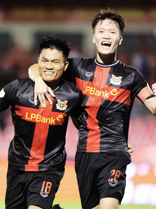 'Cánh chim lạ' ở đội tuyển Việt Nam: Thay Tiến Linh sút tung lưới Malaysia, Bangladesh?