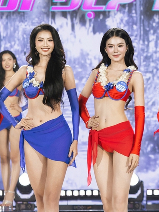 Vẻ gợi cảm của top 5 Người đẹp biển tại Miss World Vietnam