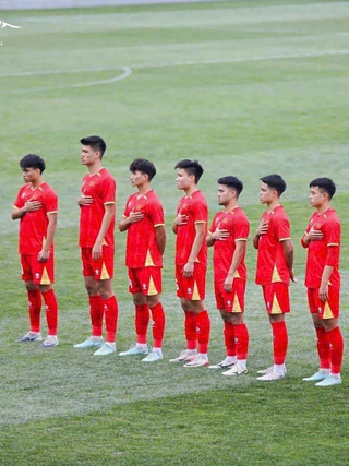 ‘Tòa tháp’ 1,96 m bị chấn thương do bước hụt chân, để ngỏ trận U.23 Việt Nam đấu U.23 Trung Quốc