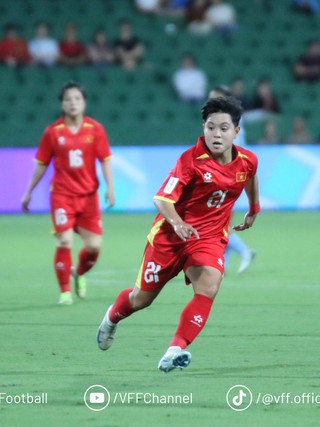 HLV Mai Đức Chung ca ngợi 'Việt Nam không nao núng khi bị Ấn Độ gỡ hòa', Vạn Sự nói gì?