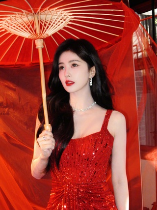 Bạch Lộc mắc bệnh mãn tính do làm việc quá sức