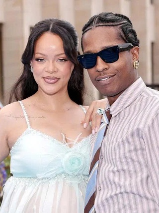 Nhà riêng của Rihanna trở thành mục tiêu của vụ xả súng