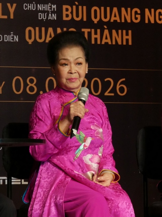 'Hát cùng nguồn cội': Những trang đời thăng trầm của một 'huyền thoại âm nhạc'