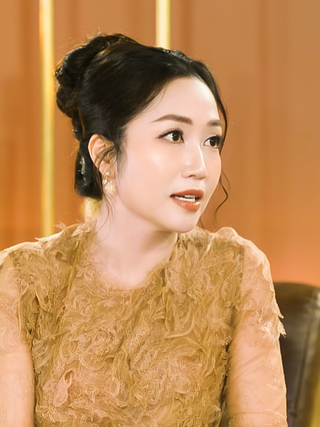 Ốc Thanh Vân: Có lúc tôi đứng rửa chén mà nước mắt chảy không ngừng