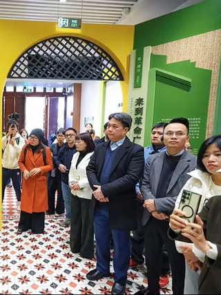 Sứ giả trẻ - nhịp cầu sống động trong giao lưu văn hóa