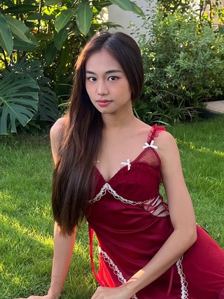 'Tiểu tam' phim 'Bóng ma hạnh phúc' tiết lộ cảnh bị Lê Phương tát