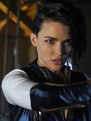 Katy Perry bị nữ diễn viên 'Batwoman' tố cáo tấn công tình dục