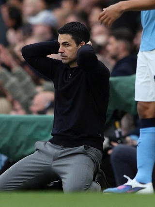 Arsenal còn hay mất khả năng vô địch?