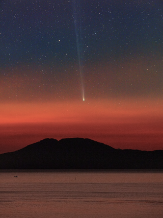 Khoảnh khắc sao chổi cực hiếm '170.000 năm có một' xuất hiện ở Côn Đảo