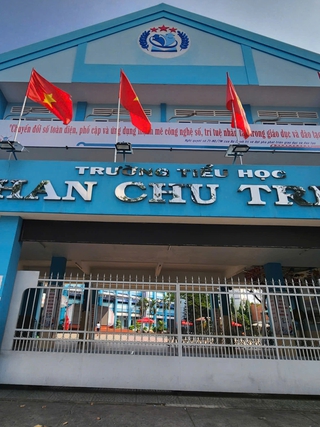 Viết giấy nhục mạ bạn: Giải pháp không thể chỉ là khoảnh khắc xin lỗi