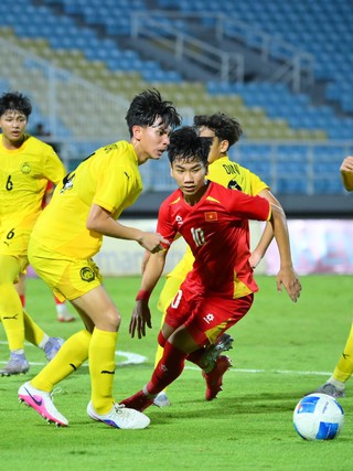 Truyền thông khu vực ca ngợi U.17 Việt Nam vô địch 'hoàn hảo', dự đoán điều bất ngờ