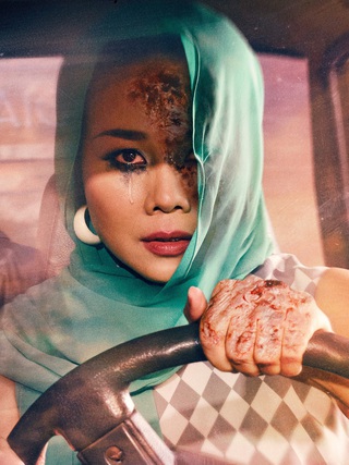 Hình ảnh 'gây sốc' của siêu mẫu Thanh Hằng