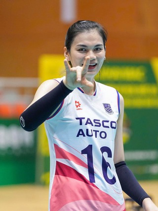 Cú sốc đầu tiên giải bóng chuyền vô địch quốc gia: Tân binh rực sáng