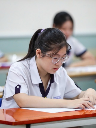 Ôn thi tốt nghiệp THPT: Để không quá tải, cần biết những mẹo này...