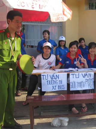 Ký ức dưới cơn mưa năm 2010 theo nam đại úy suốt cả thanh xuân