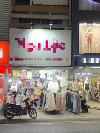 Bất ngờ nhiều shop quần áo thời trang vắng bóng khách