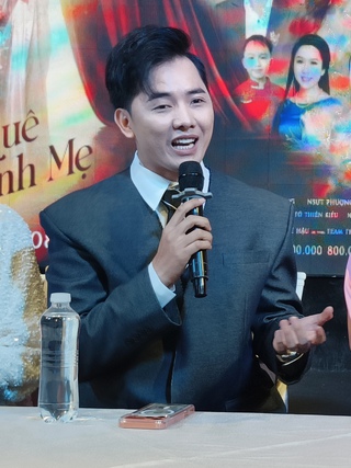 Lê Hậu - học trò Kim Tử Long kể chuyện giữ lửa cải lương bằng liveshow riêng