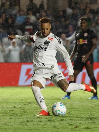 Chiếc áo gây sốt của Neymar: Sẽ cùng đội tuyển Brazil dự World Cup 2026?