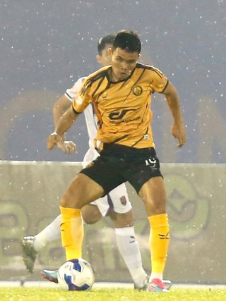 Bảng xếp hạng V-League mới nhất: Thanh Hóa hết ‘khóc’ to, Đà Nẵng lại bị chìm rất sâu