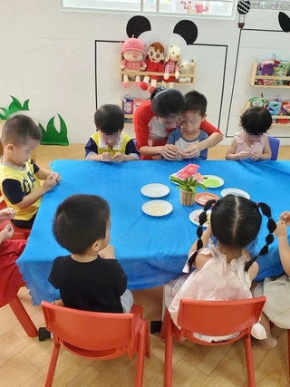 Con nghỉ hè, phụ huynh bước vào mùa tất bật mới