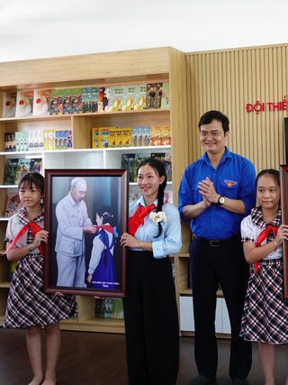 Chiến dịch Thanh niên tình nguyện hè mang sức trẻ, nghĩa tình đến vùng biên An Giang