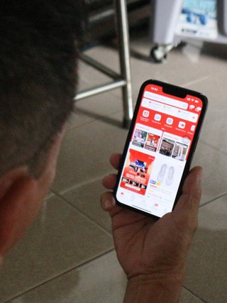 Mua hàng online không còn rẻ, người trẻ bắt đầu cân nhắc lại