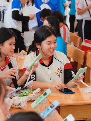 Tiếp sức mùa thi 2026: Bộ học cụ giúp thí sinh thi cử nhẹ nhàng
