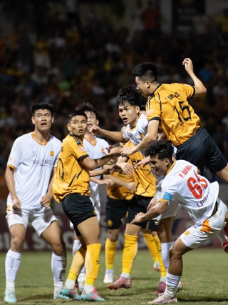 ‘Phim kinh dị’ xuất hiện, V-League hay chưa từng thấy!