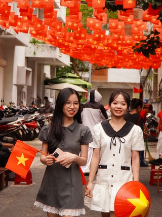 Vừa hết lễ 30.4 và 1.5 người trẻ đã bàn đến lịch nghỉ lễ Quốc khánh 2.9