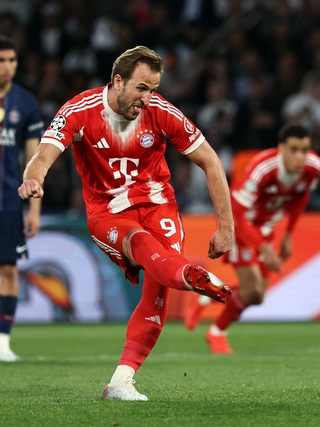 Bayern chống lại lịch sử