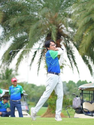 Gần 150 golfer tranh tài sôi nổi giải golf SACA 2026